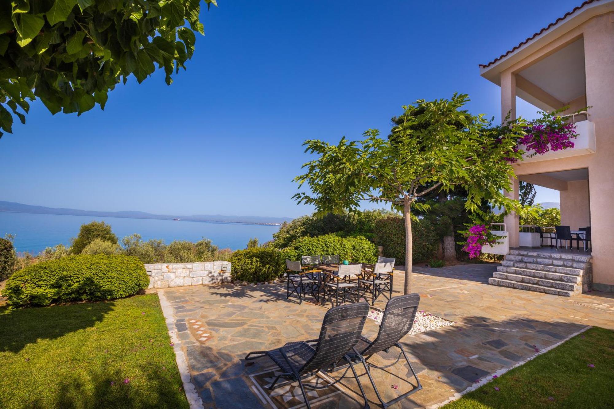 Messinian Blue Seaside Villa Calamata Exterior foto
