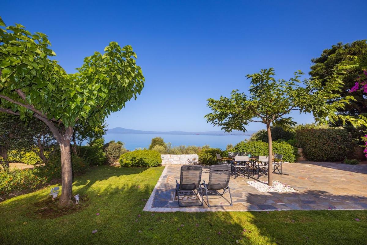 Messinian Blue Seaside Villa Calamata Exterior foto