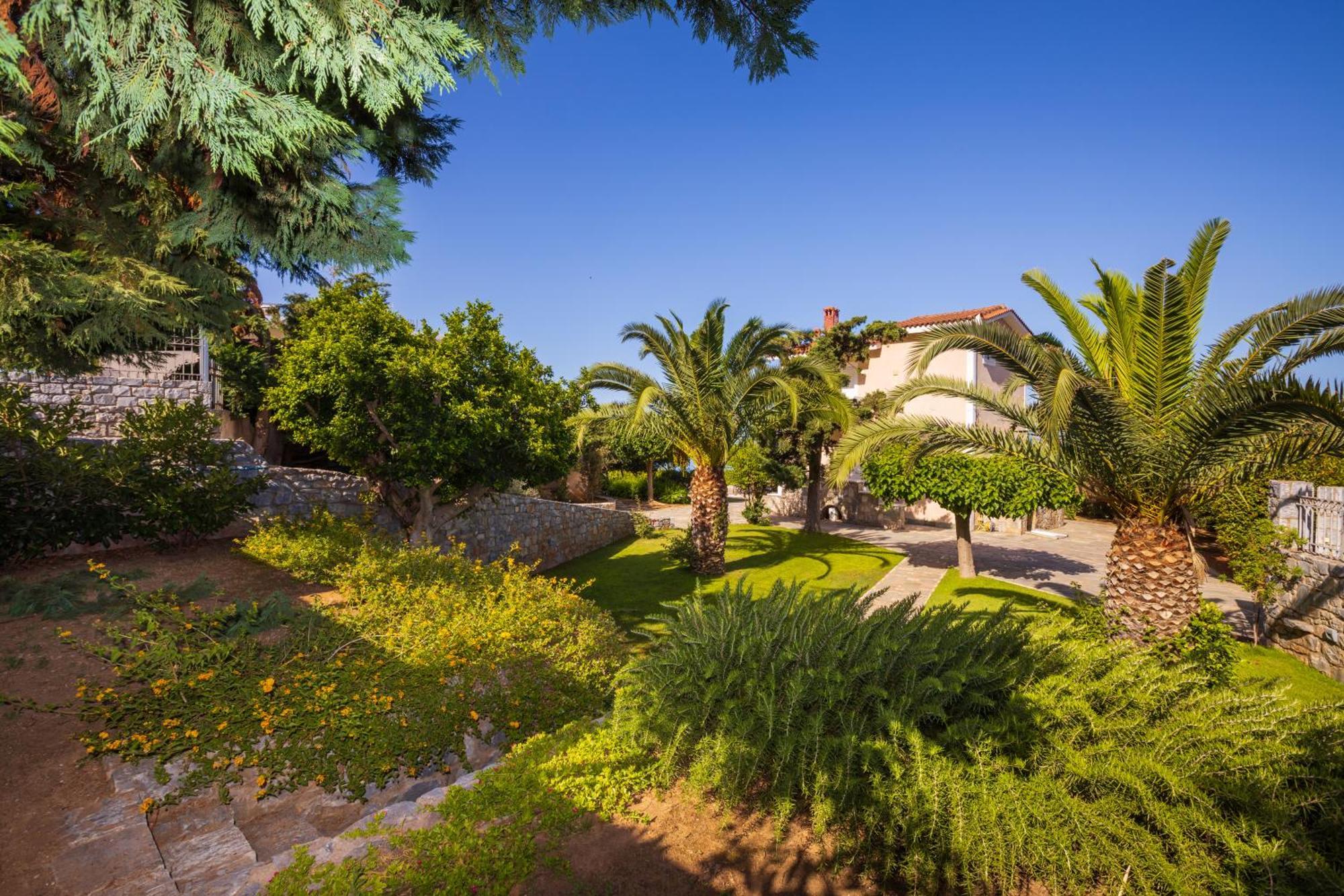 Messinian Blue Seaside Villa Calamata Exterior foto