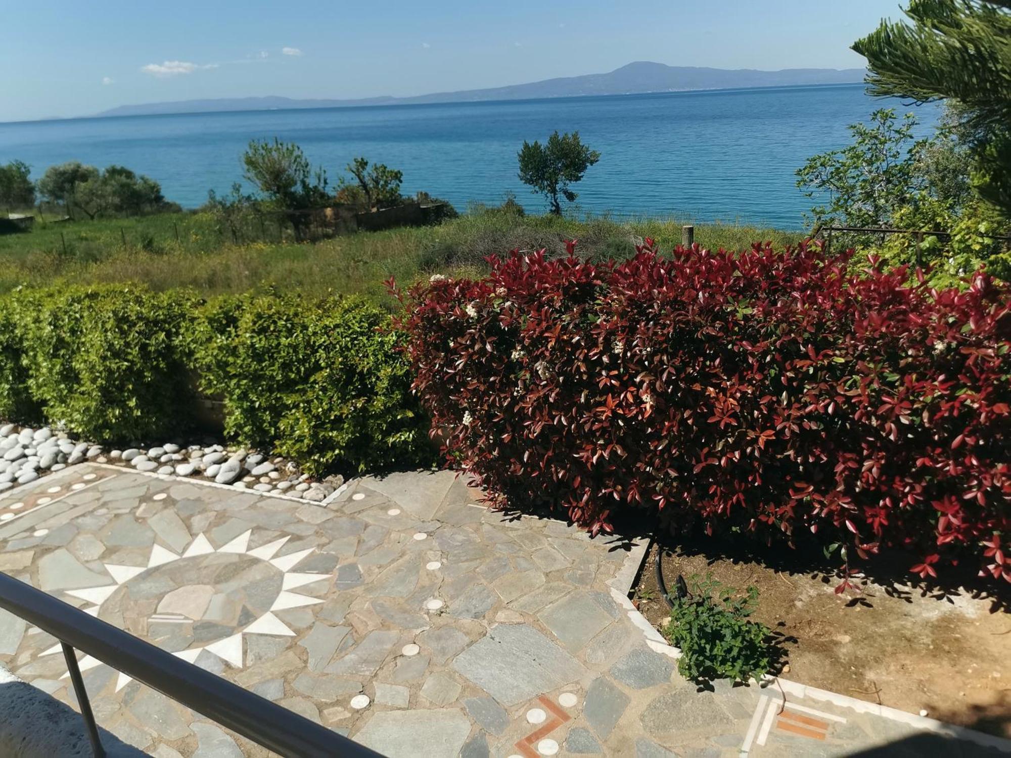 Messinian Blue Seaside Villa Calamata Exterior foto