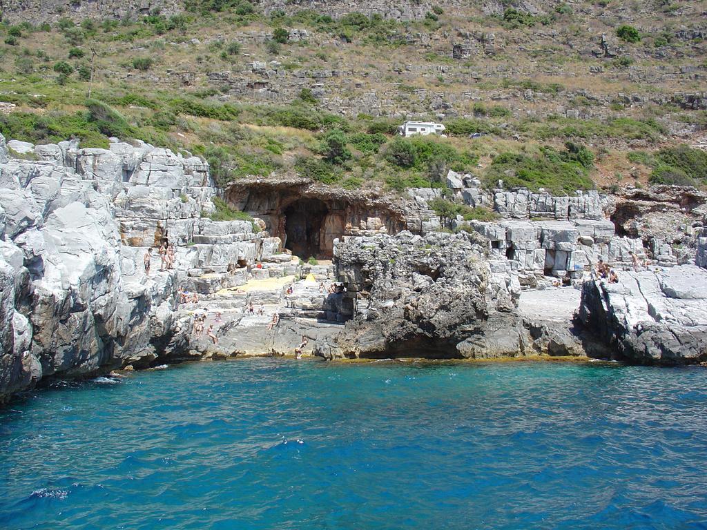 Messinian Blue Seaside Villa Calamata Exterior foto