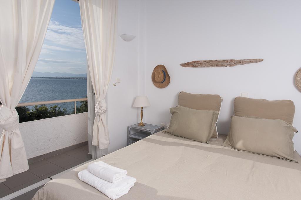 Messinian Blue Seaside Villa Calamata Exterior foto
