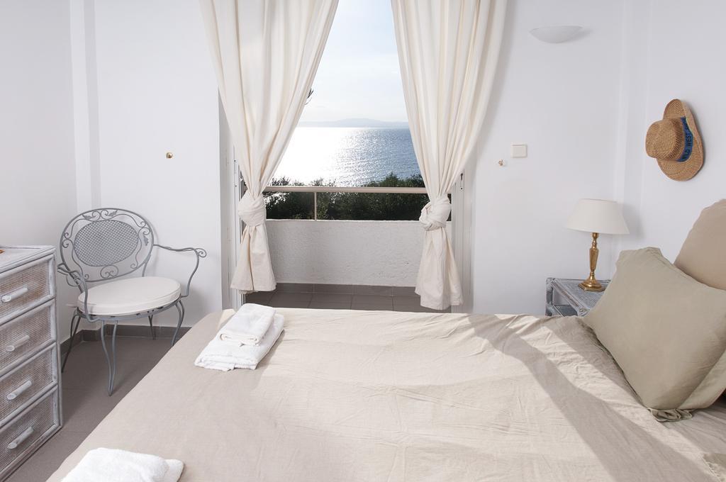 Messinian Blue Seaside Villa Calamata Exterior foto